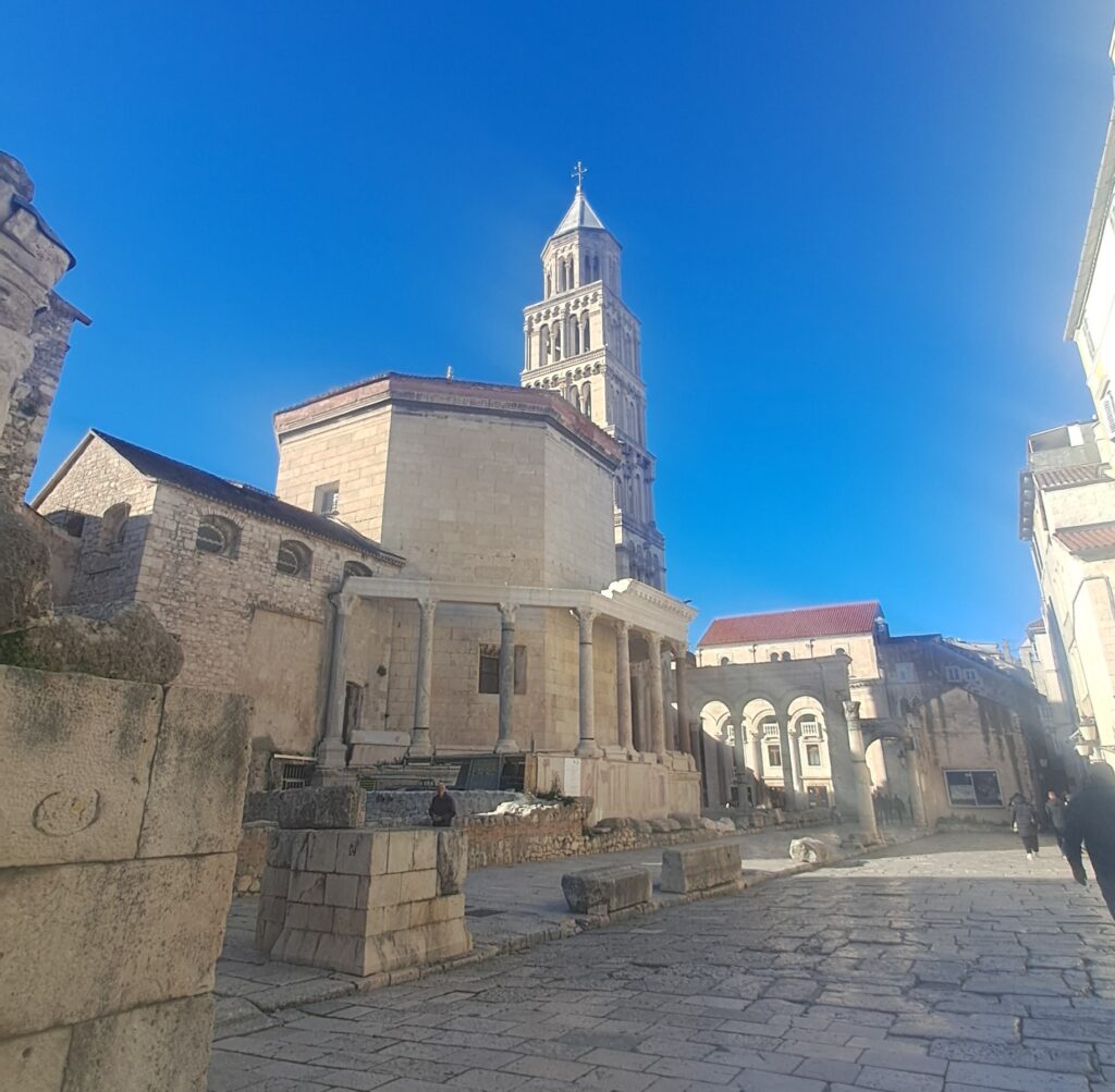 Ready to work apartment Split